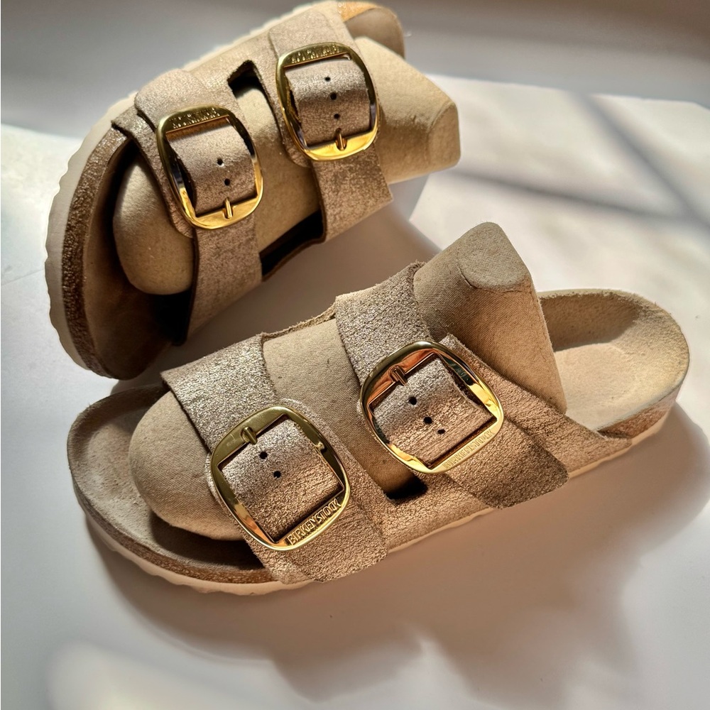 Birkenstock Women Sandals in Washed Metallic Rose Gold with Gold Buckles